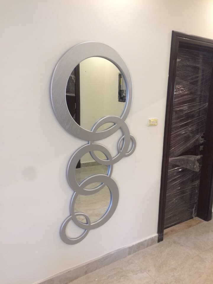 Modern Interlocking Circles Mirror Frame Vector File (DXF)