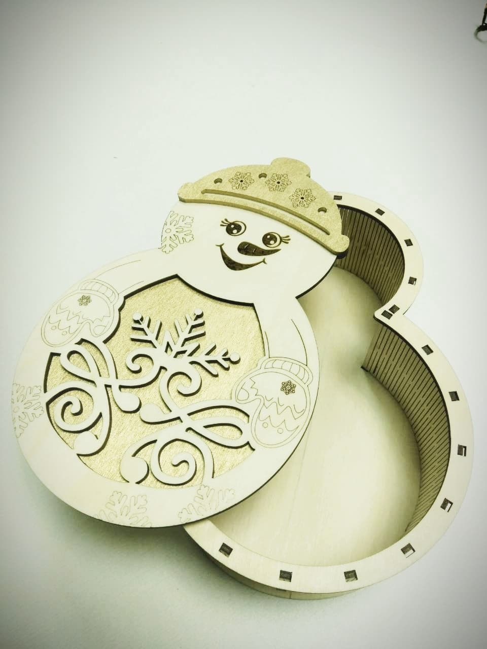 Cute Snowman Gift Box Laser Cut Vector Pattern