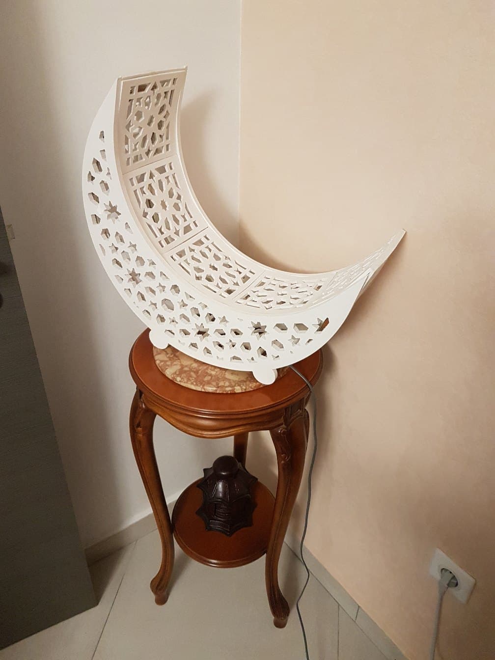 Elegant Crescent Moon Lamp Laser Cut Vector File (DXF)