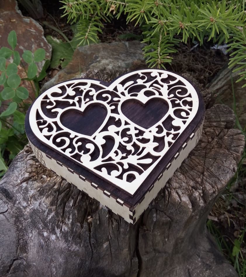 Elegant Filigree Heart Keepsake Box Laser Cut Vector File