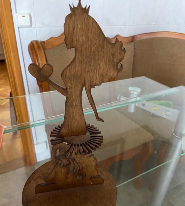 Elegant Princess Napkin Holder Laser Cut Vector File
