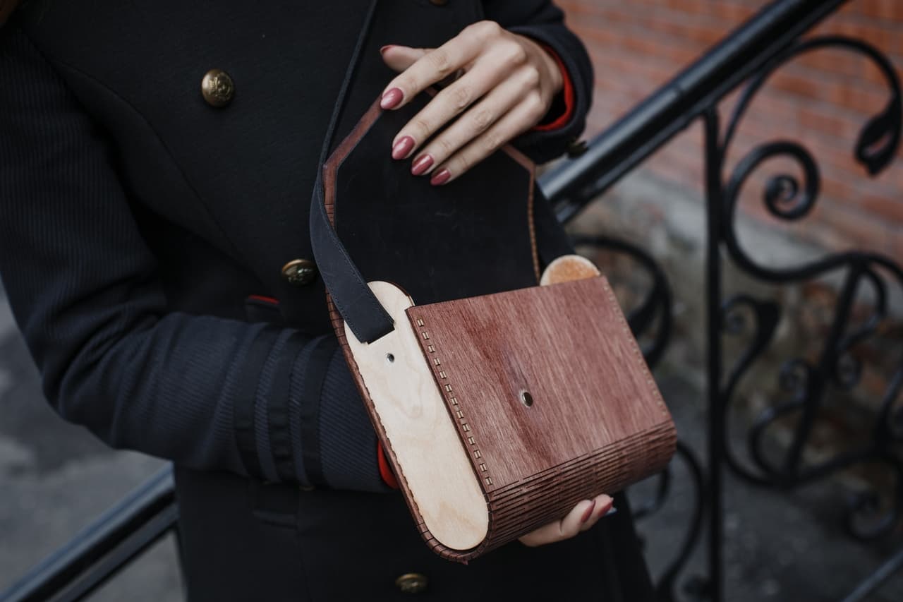 Elegant Wooden Clutch Bag Laser Cut Pattern - Free Vector File