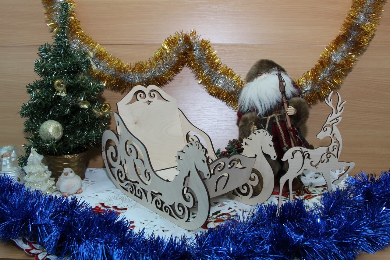 Laser Cut Christmas Sleigh and Reindeer Vector Pattern