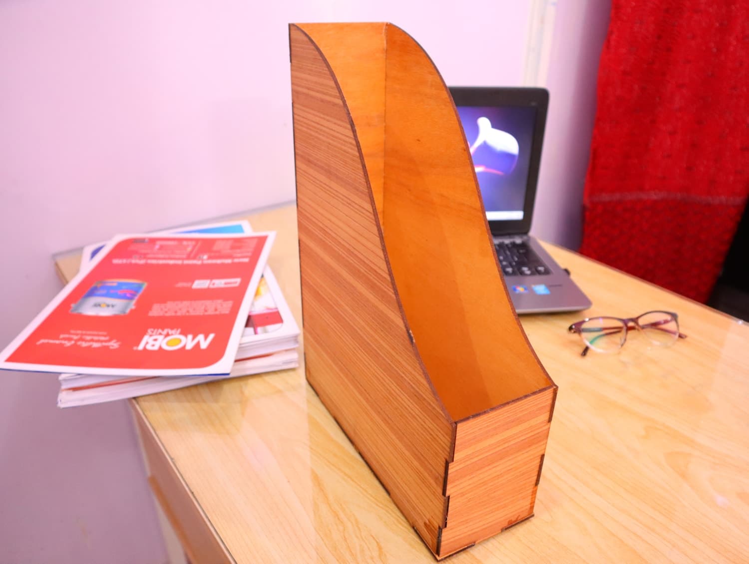 Modern DIY Magazine File Holder Vector for Laser Cutting