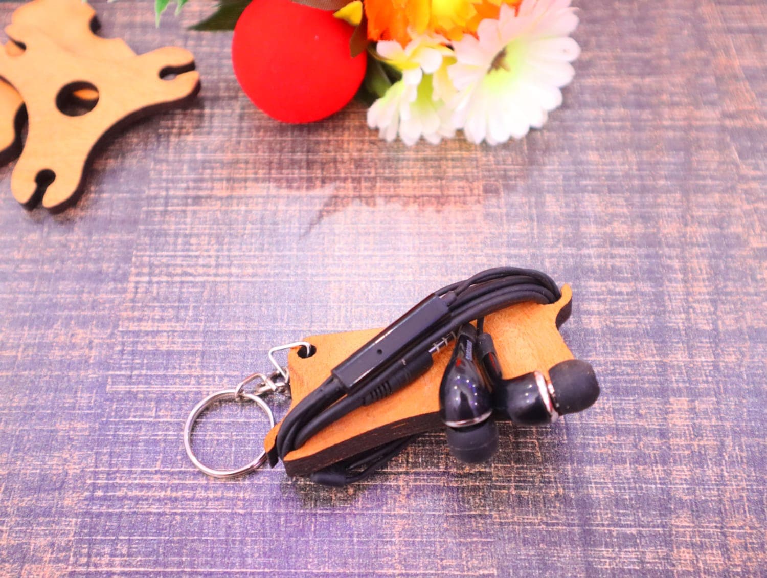 Wooden Earbud Cord Organizer Keychain Laser Cut Vector
